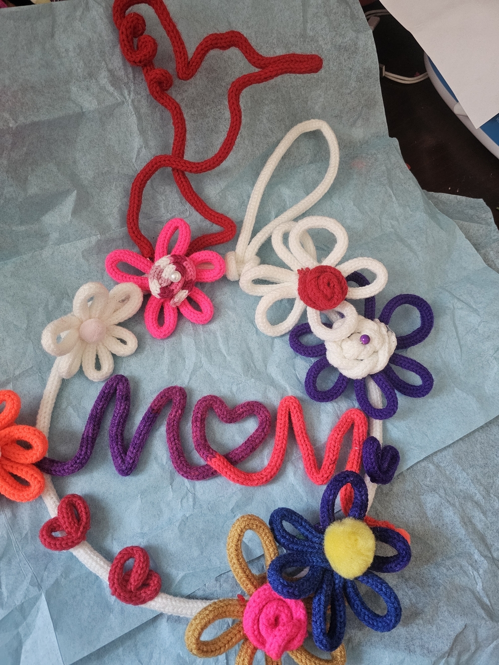 Handmade Wire Wreath - Picture 13 of 14